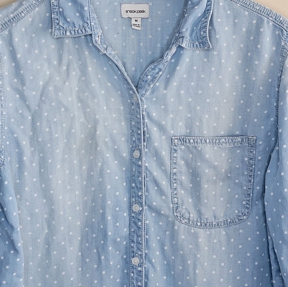 Sneak Peek | Chambray White Polka Dot Button Front Shirt Size Medium - Picture 2 of 4